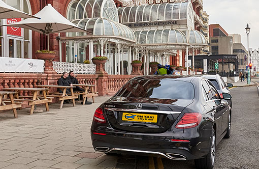 5 Main Advantages of Using a Taxi Service in Brighton!